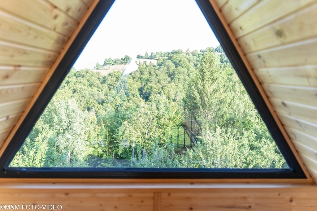 A-frame Green Hill Popas