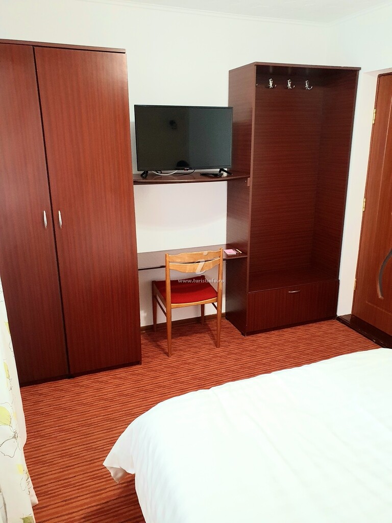 Camere de închiriat La Rozica