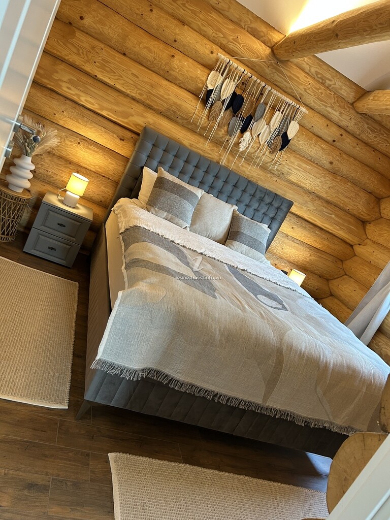 Sub stele Chalets