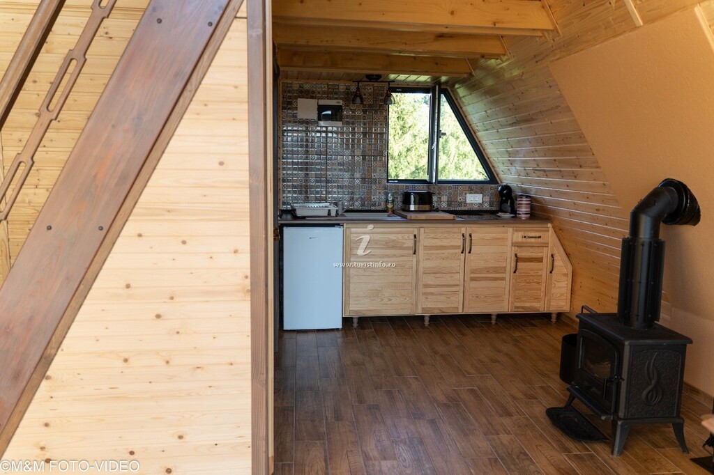 A-frame Green Hill Popas