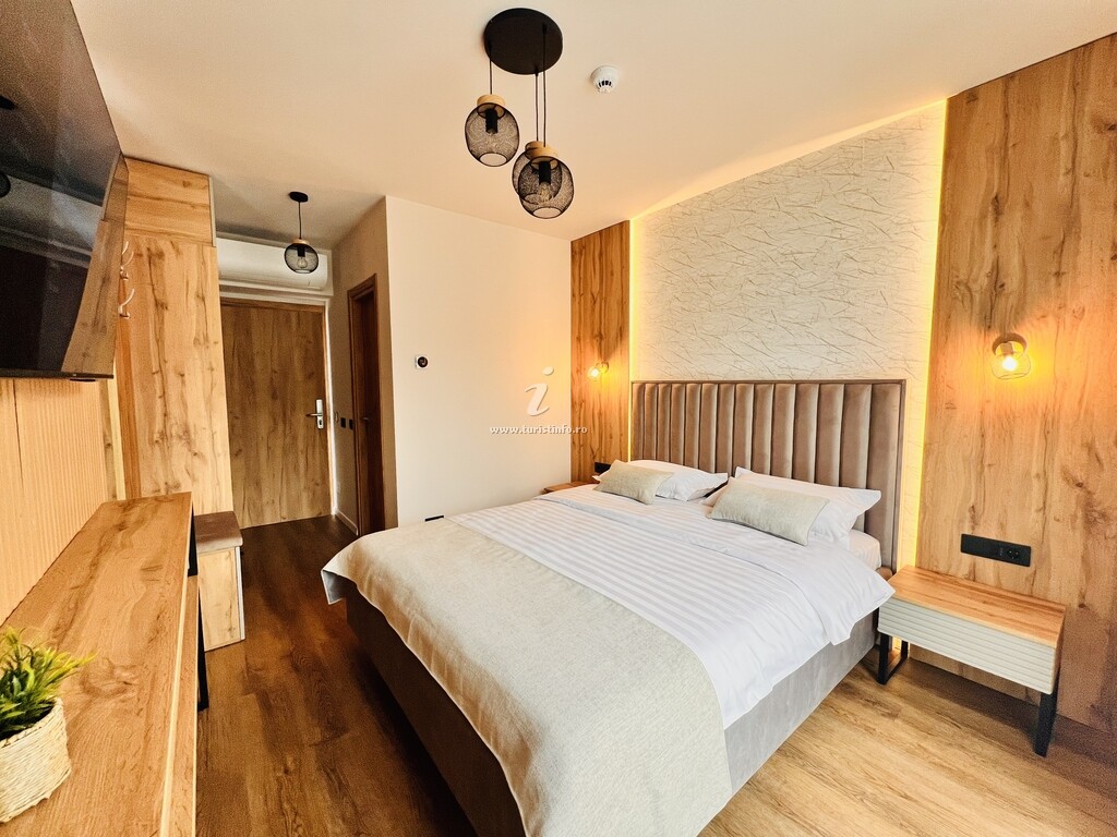 Ecvestria Chalet