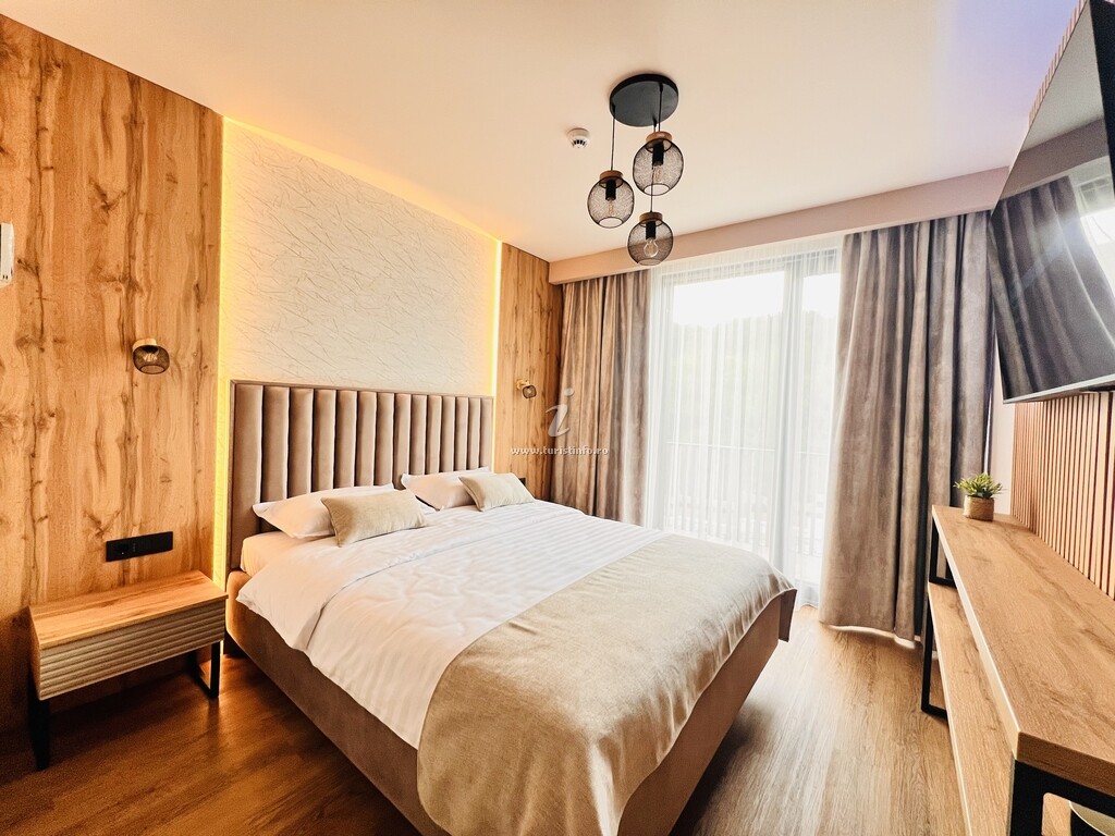 Ecvestria Chalet