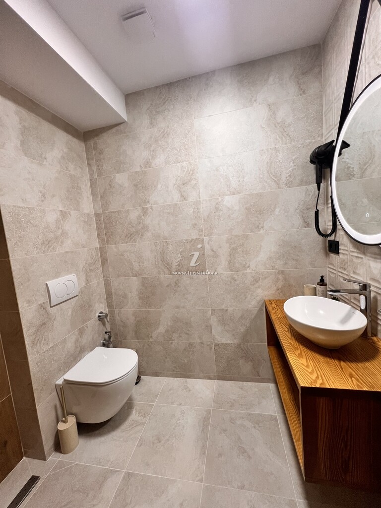 Ecvestria Chalet