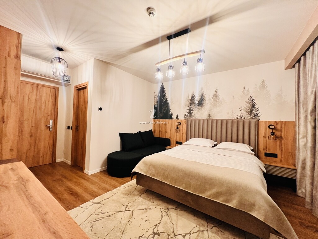 Ecvestria Chalet