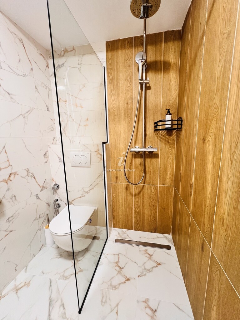 Ecvestria Chalet