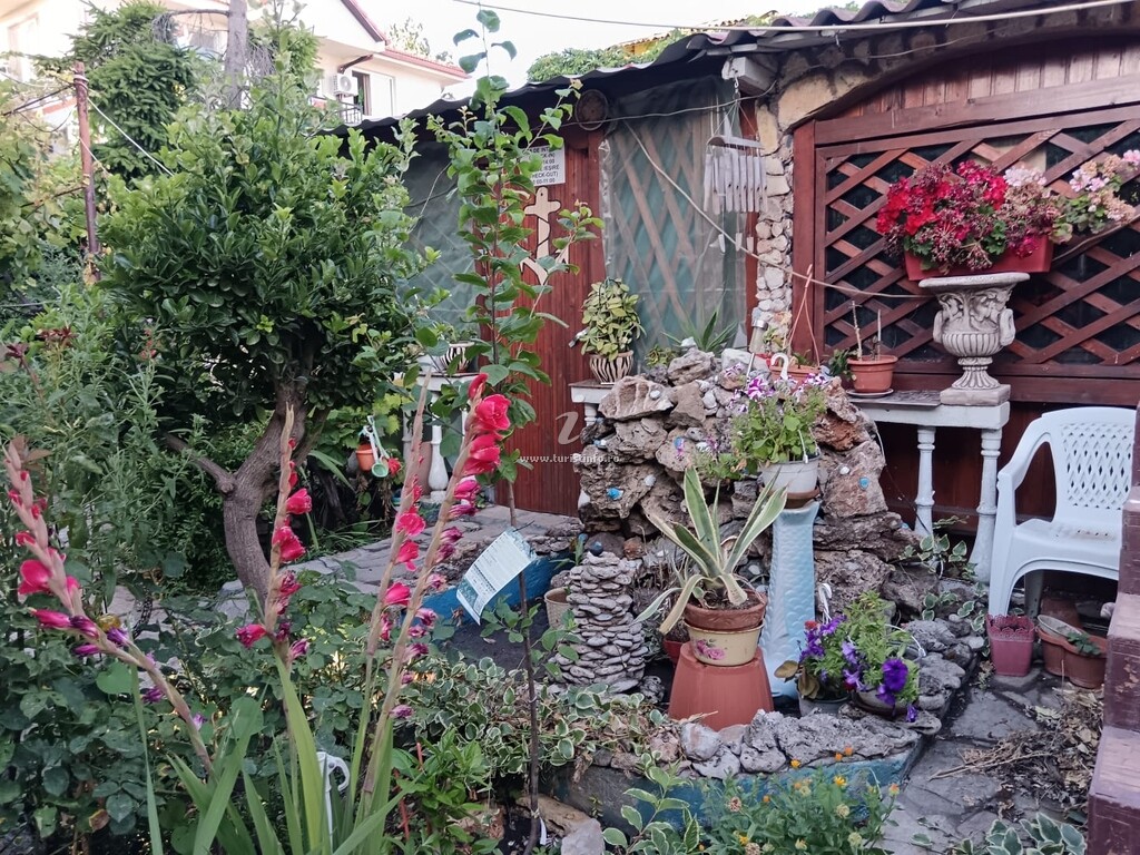 Casa de piatră Tarra