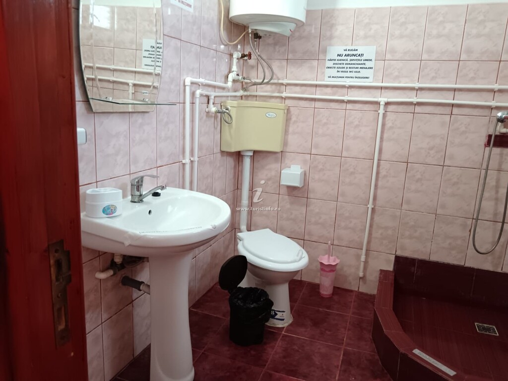 Casa de piatră Tarra