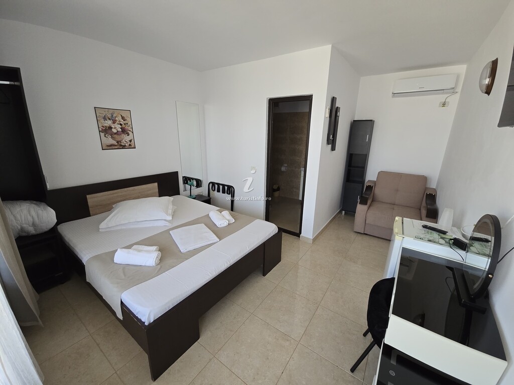 Camere de închiriat Casa Ani