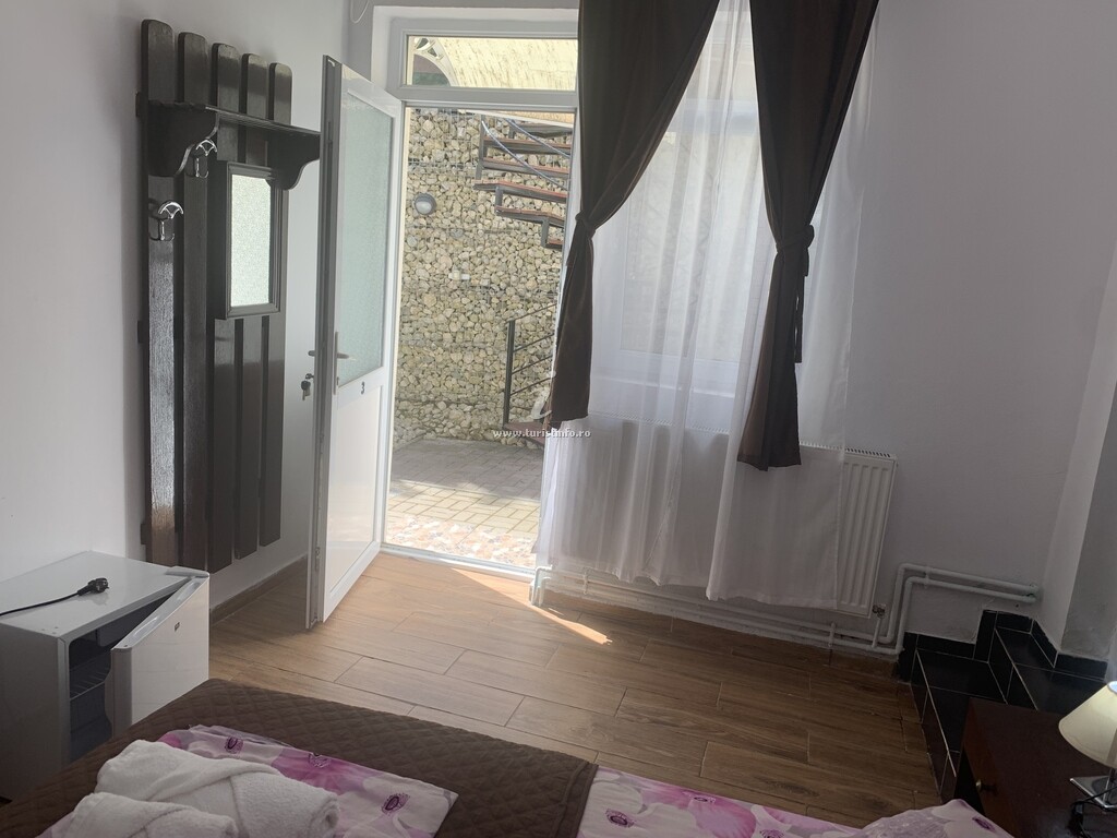 Căsuța cu Izvor