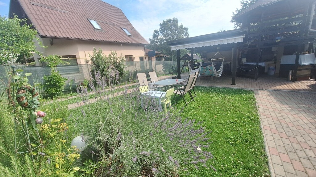 Casa la Heleșteu