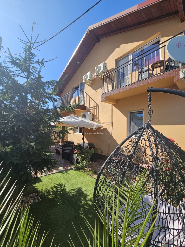 Casa Laur