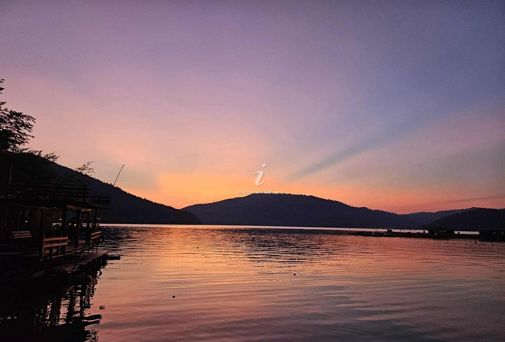Casa de vacanță Sia Lake View Bicaz