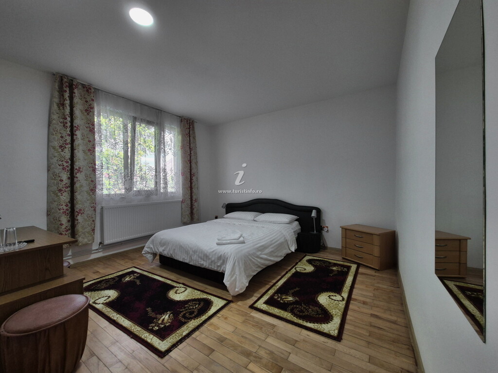 Casa la Neluțu Ceterașu