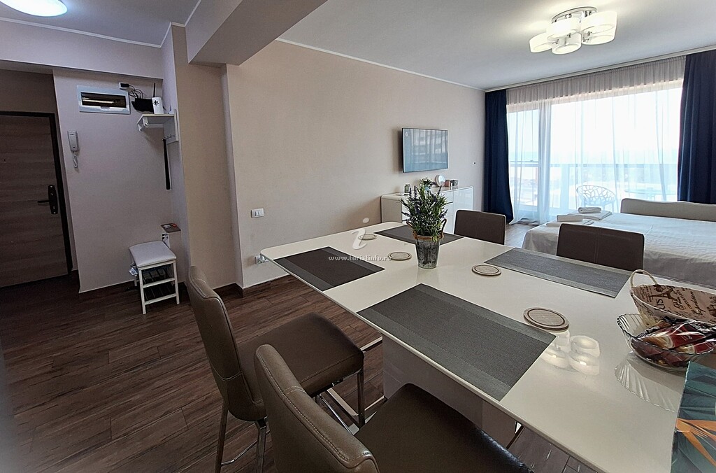 Apartament Silvia Barrels Zone