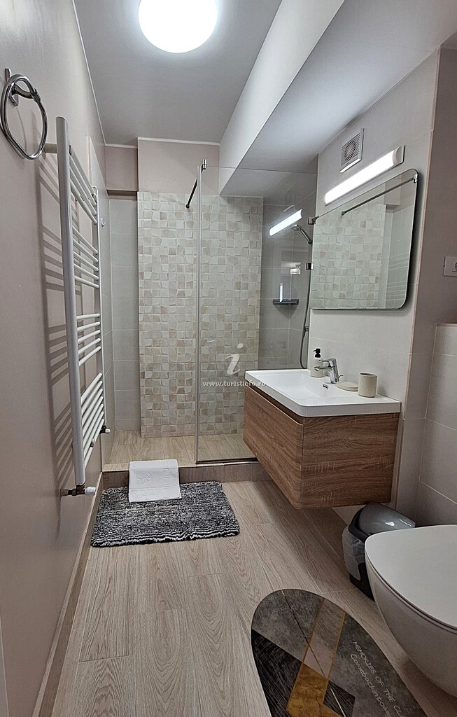 Apartament Silvia Barrels Zone