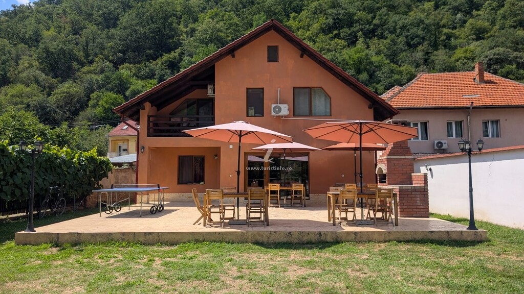 Pensiunea Casa Bianca