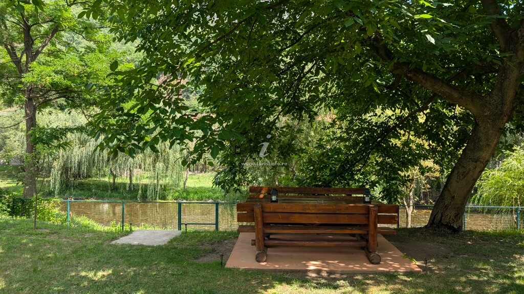 Pensiunea Casa Bianca