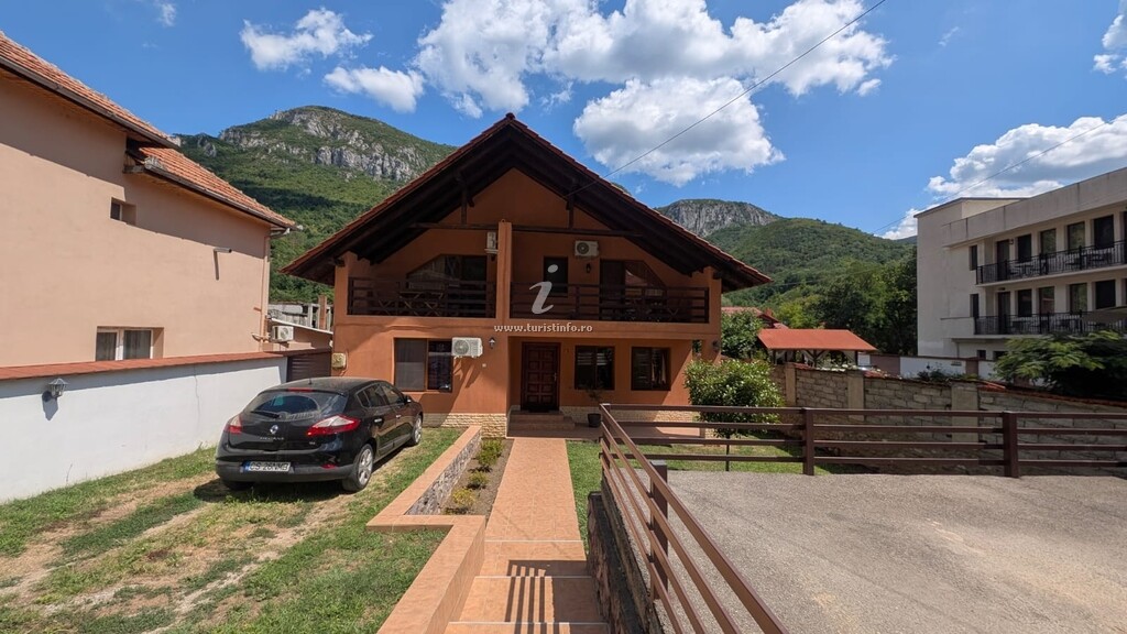 Pensiunea Casa Bianca