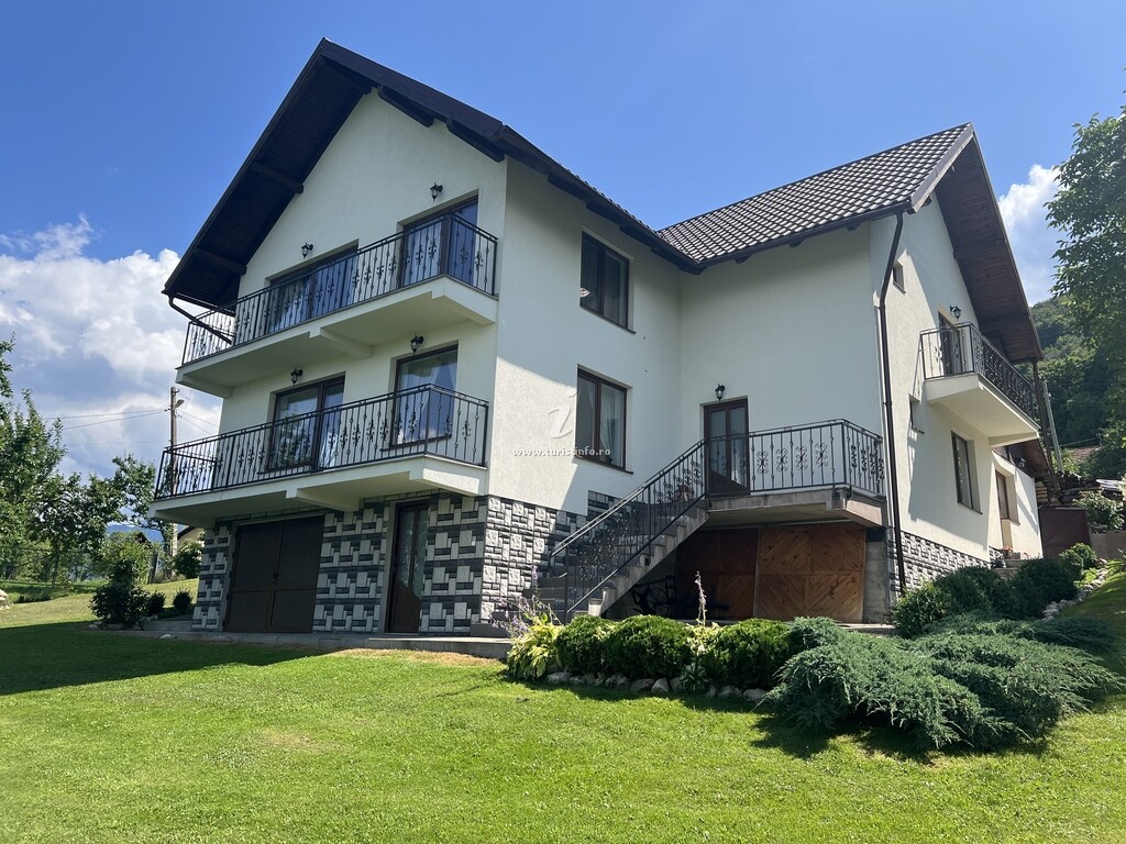 Casa din Poiană