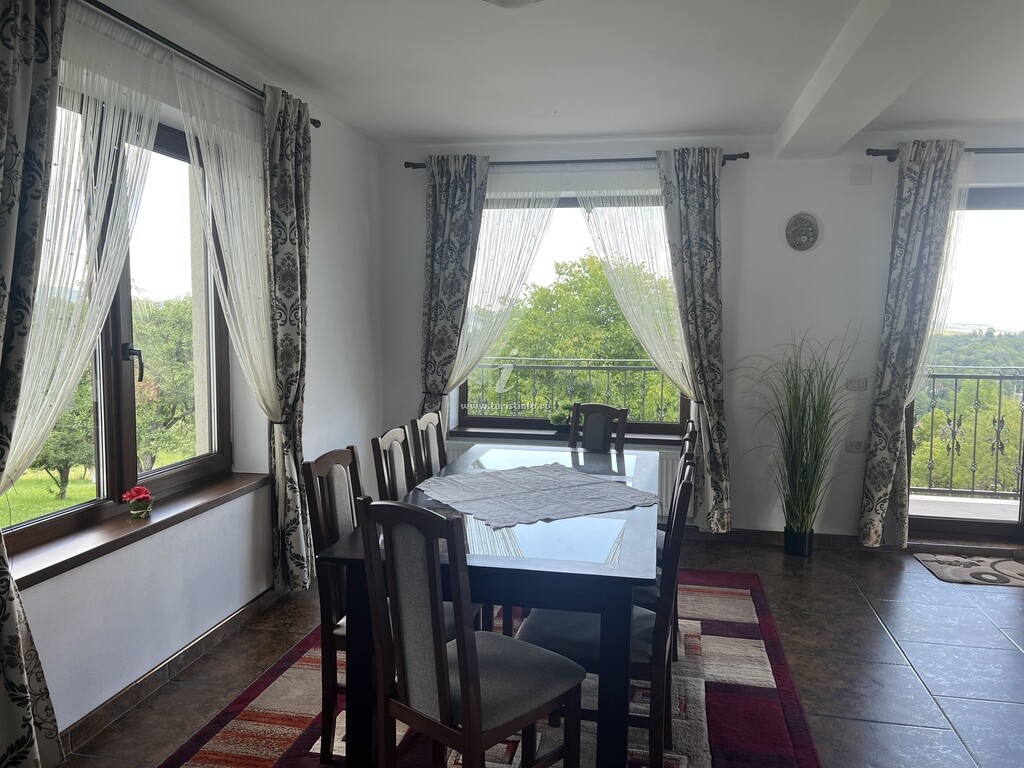 Casa din Poiană