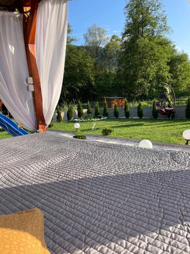 Cabana dintre Munți