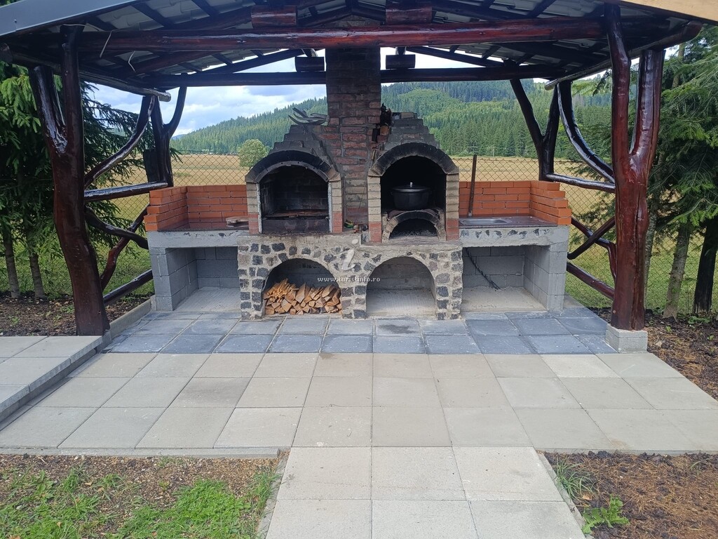 Pensiunea La Ferma