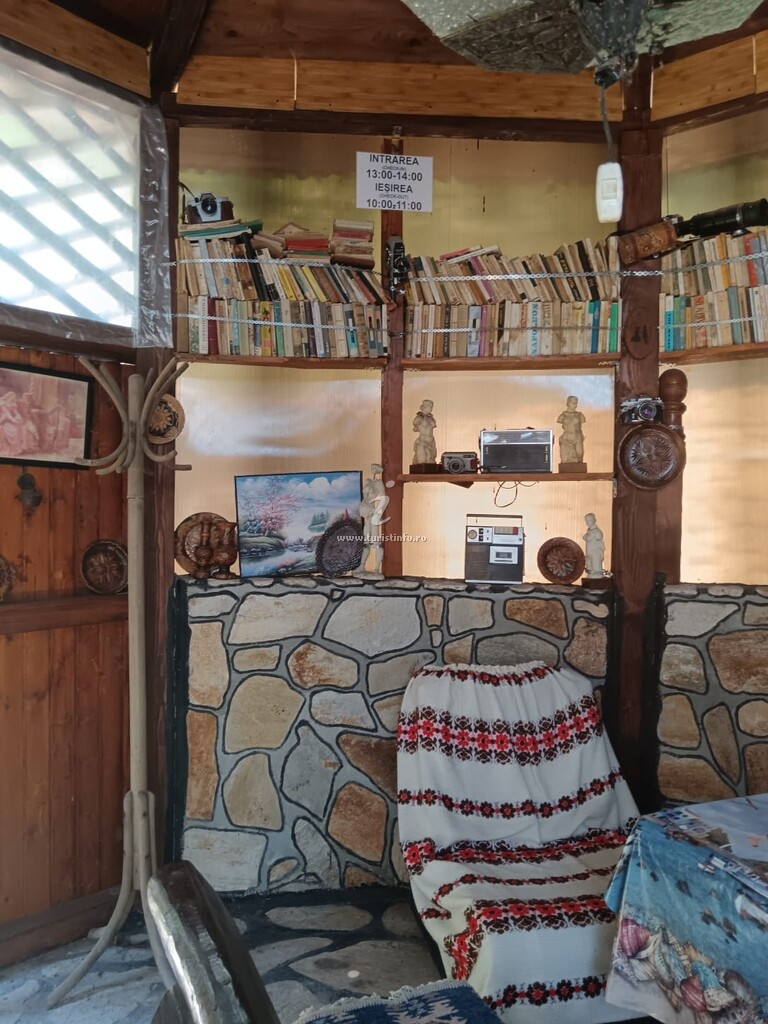 Camere de închiriat Casa Andra