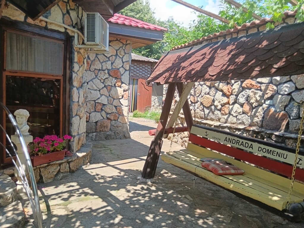 Camere de închiriat Casa Andra