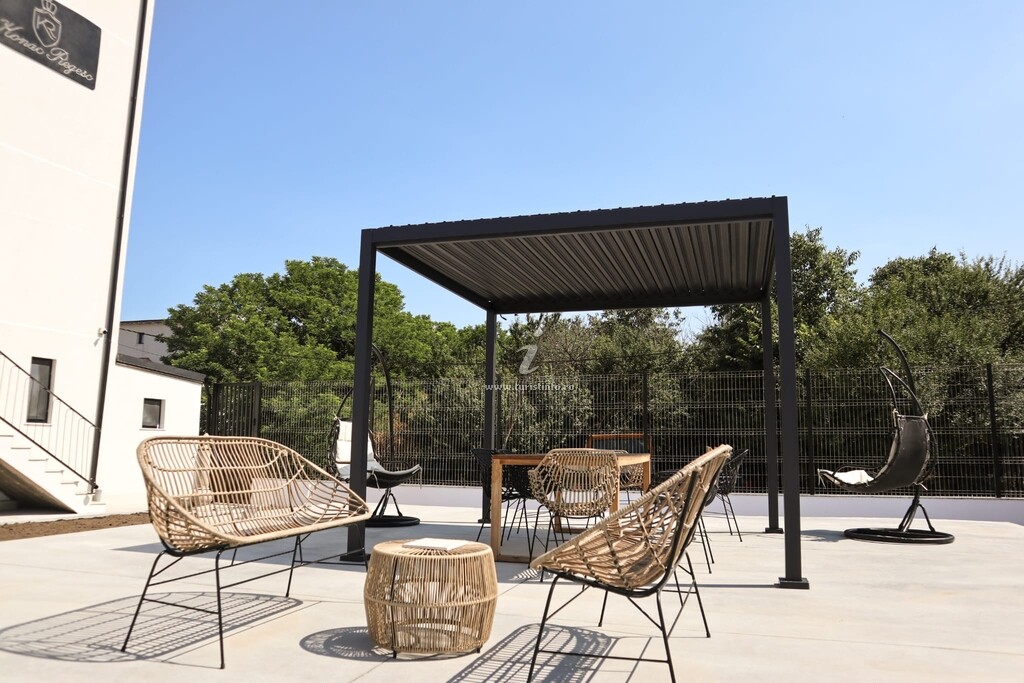 Apartamente Konac Regesc