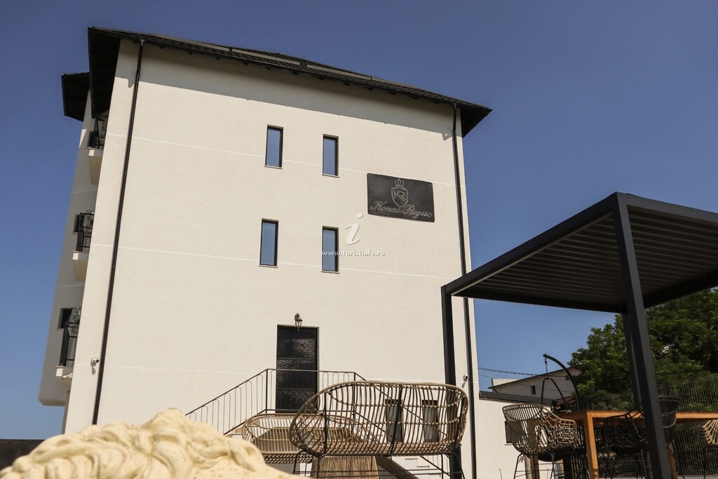 Apartamente Konac Regesc