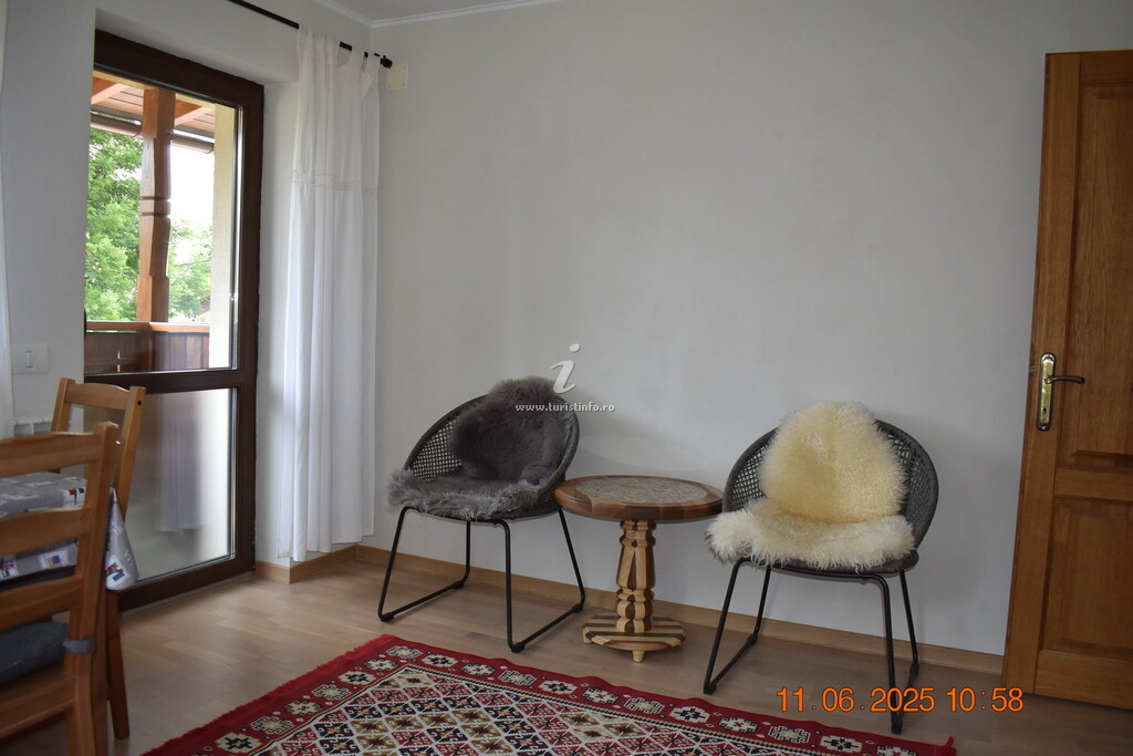 Casa Capra Cu Trei Iezi