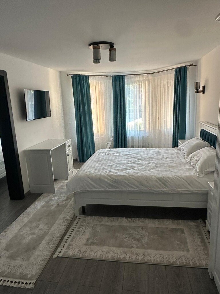 Camere de închiriat sub Dumbravă