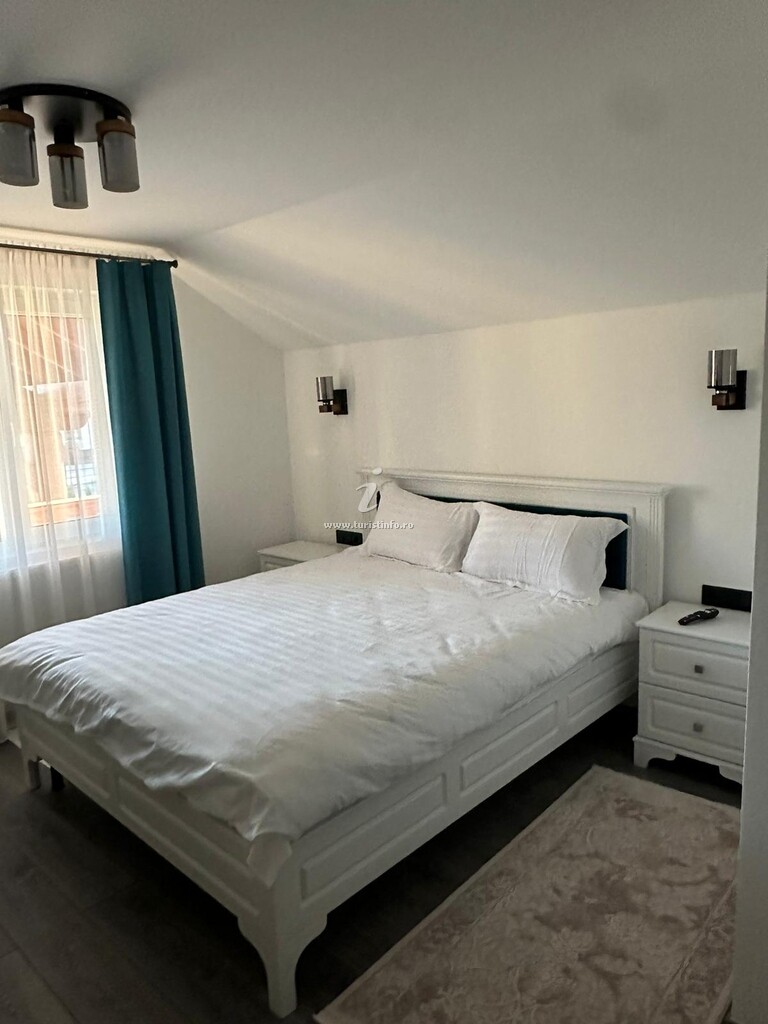 Camere de închiriat sub Dumbravă