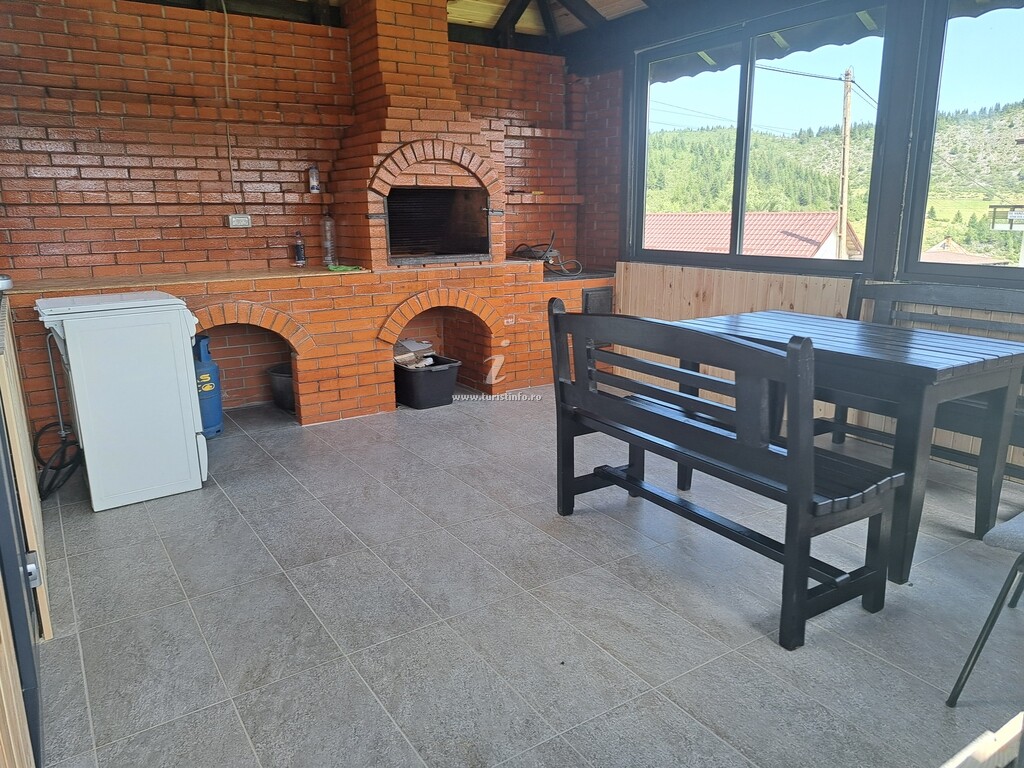 Casa Adiță