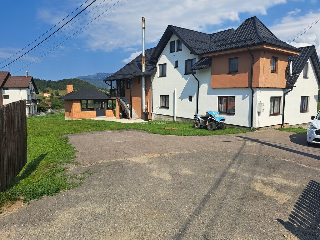 Casa Adiță