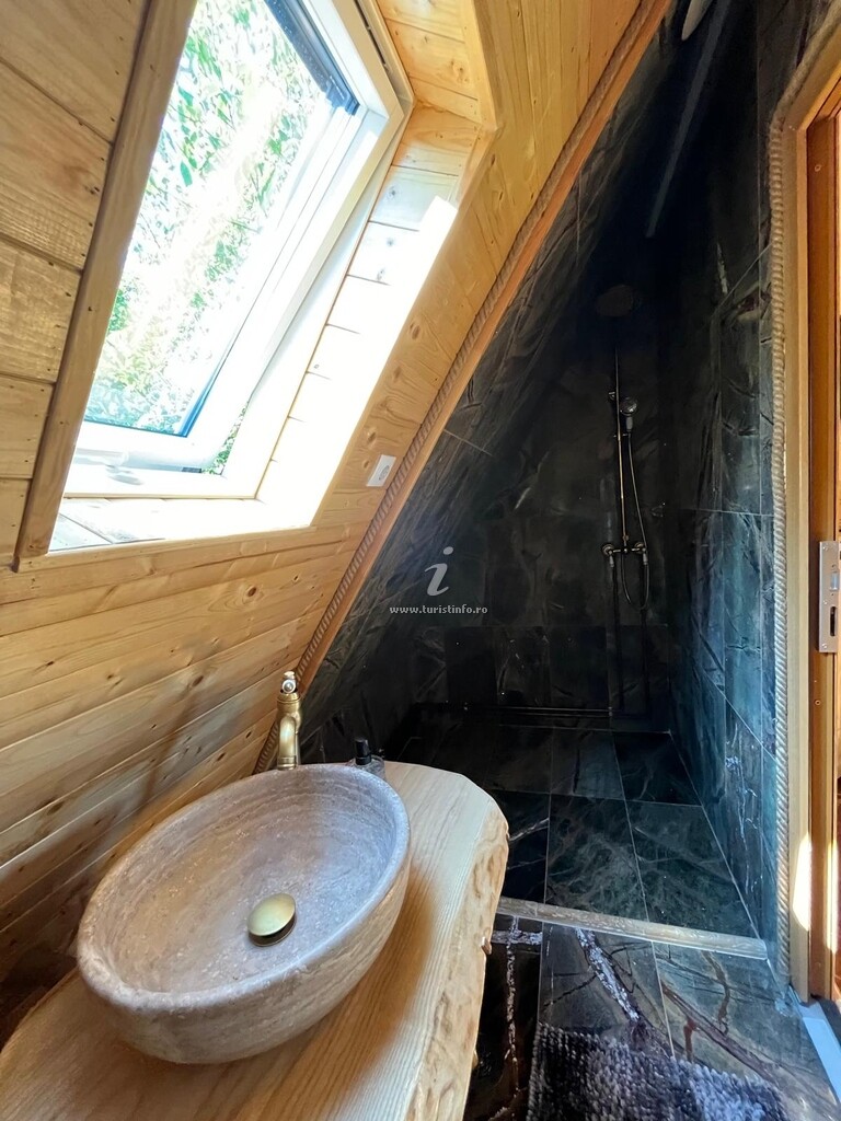 Cabana de sub Nuc