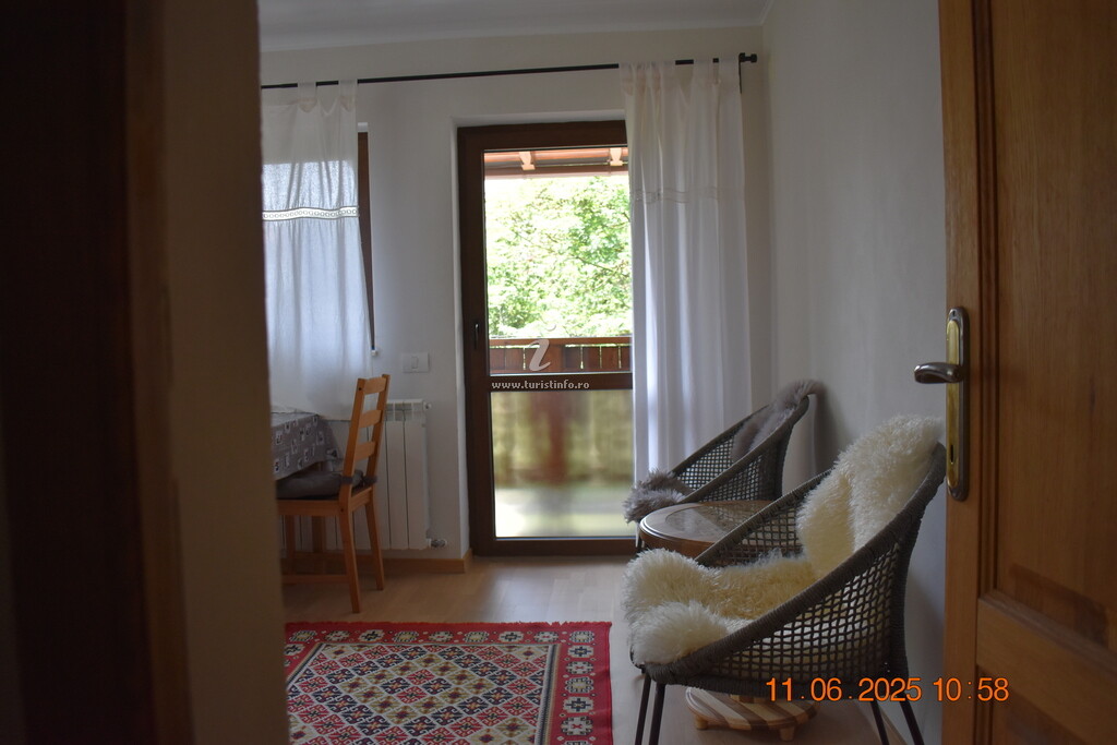Casa Capra Cu Trei Iezi