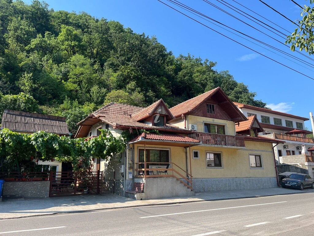 Casa Dina