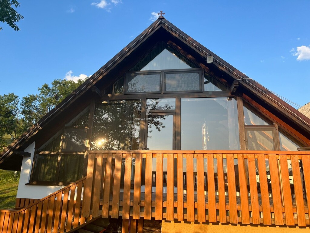 A-frame Matias