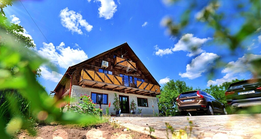 Cabana La Costică Vânătoru