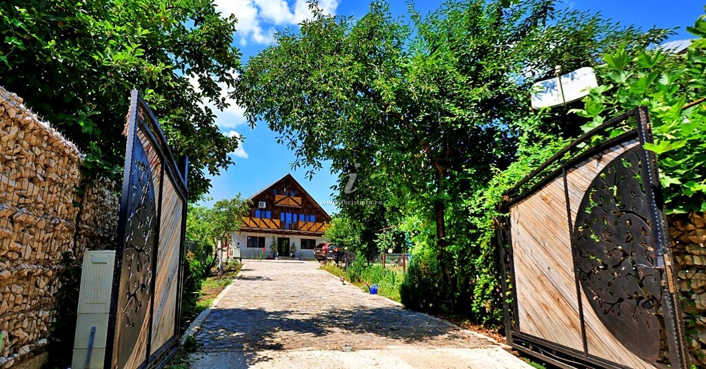 Cabana La Costică Vânătoru