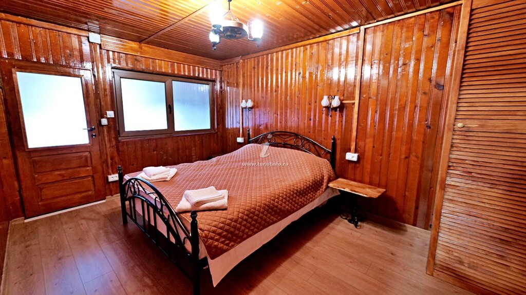 Cabana La Costică Vânătoru