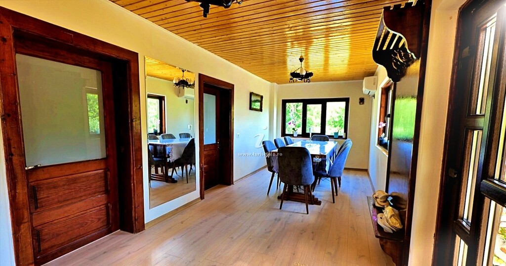 Cabana La Costică Vânătoru