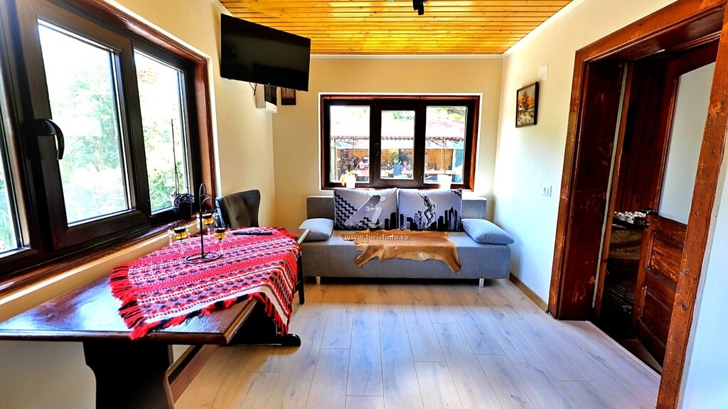 Cabana La Costică Vânătoru