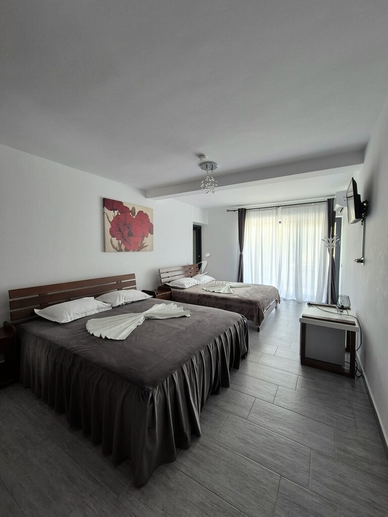 Casa Larisa