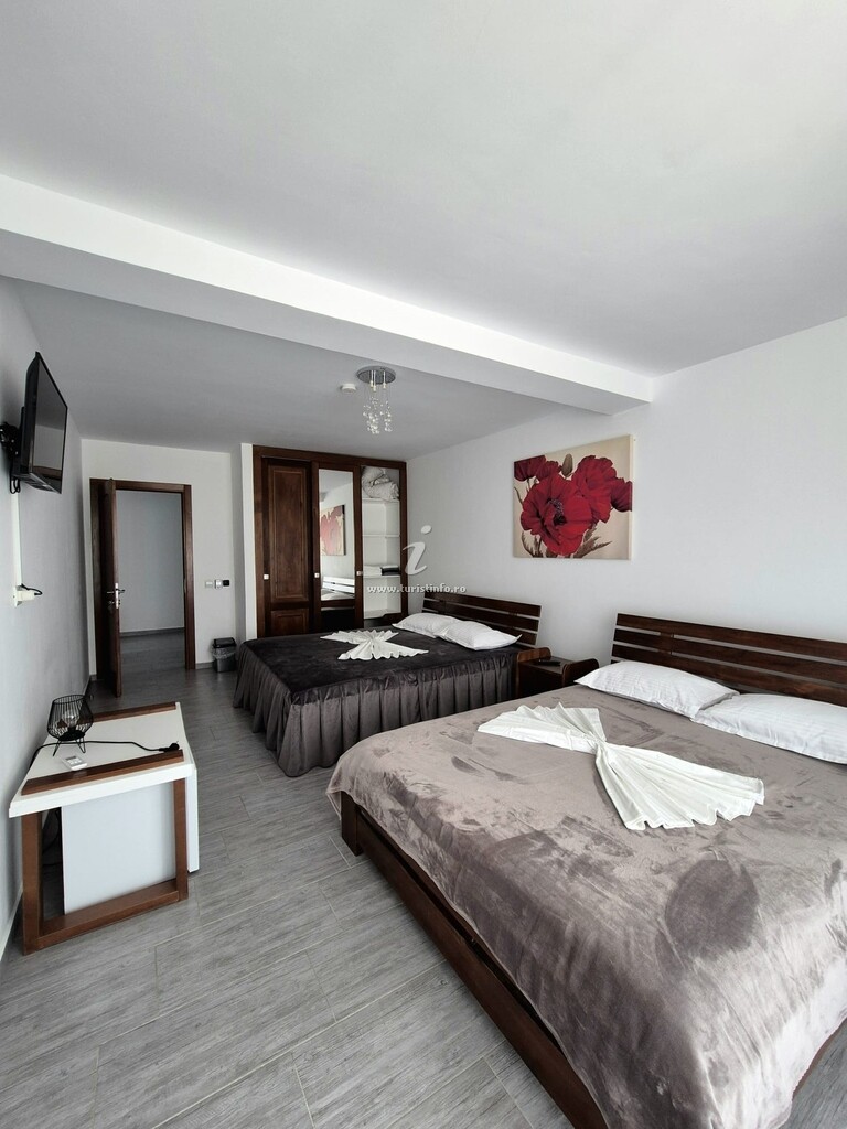 Casa Larisa