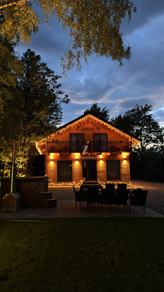 Cabana Hilltop Chalet