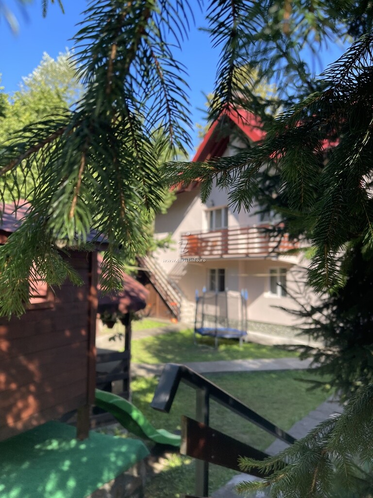 Vila Cris