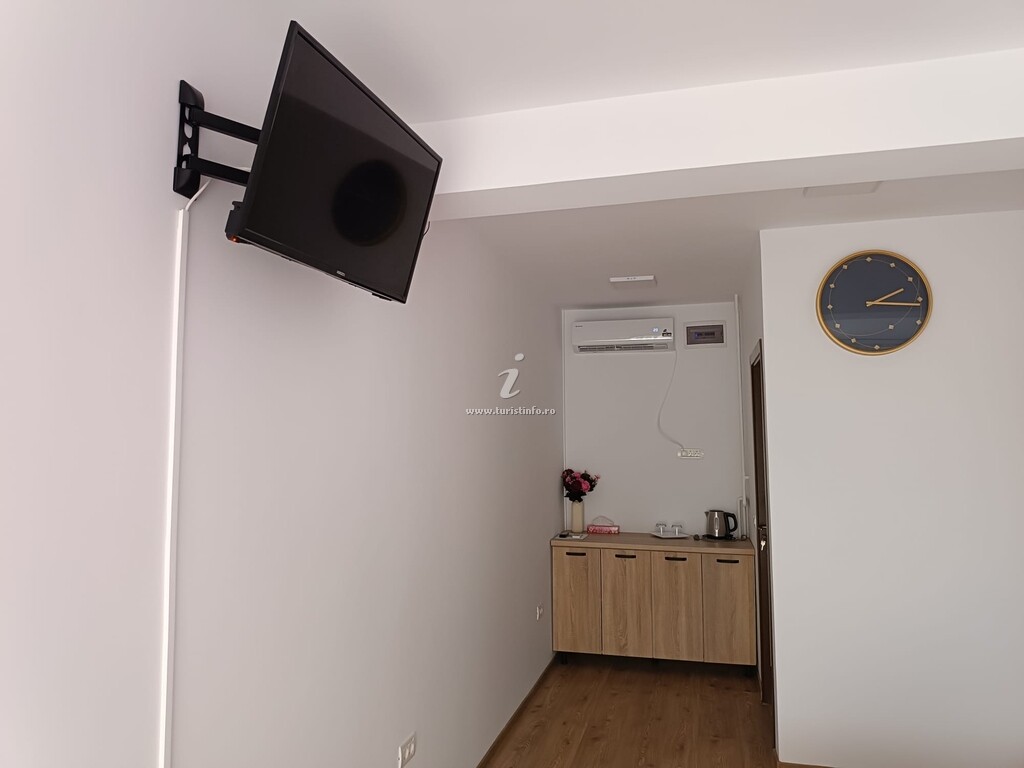 Camere de închiriat Angela