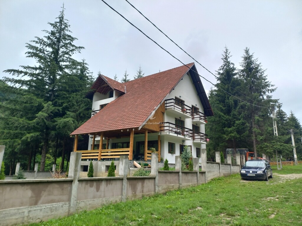 Pensiunea Inima Munților